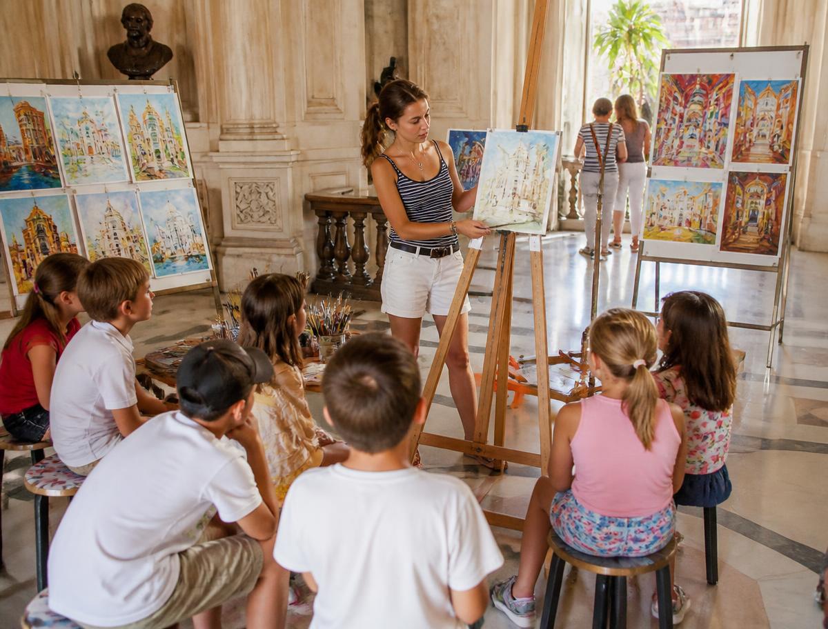 Școli de artă și studiouri creative